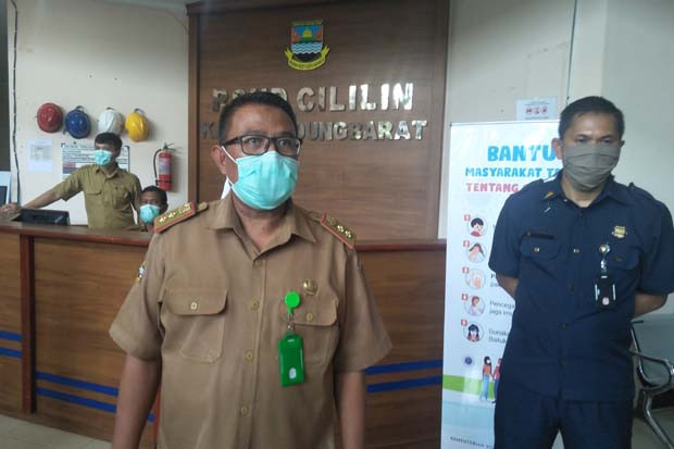 Satu Keluarga Warga...