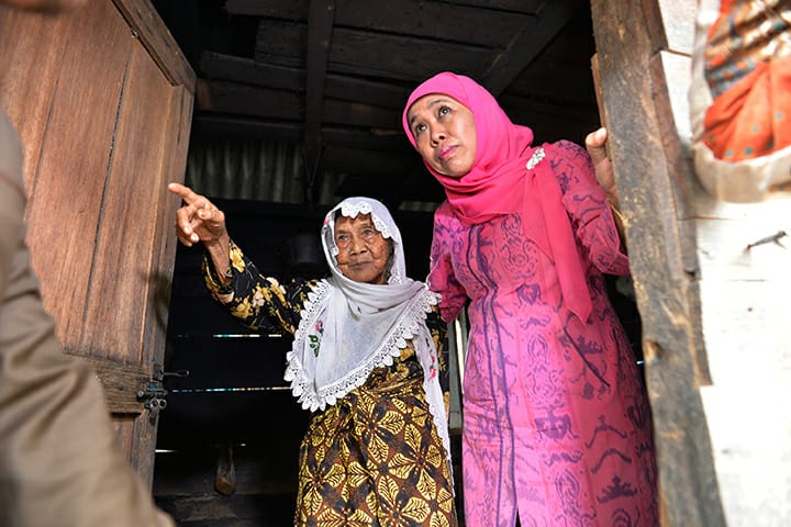 Khofifah Minta Masyarakat...