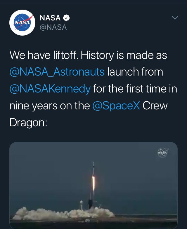 Roket SpaceX Bawa Astronot...