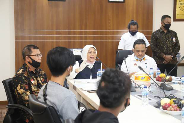 Menaker Ida Fauziyah...