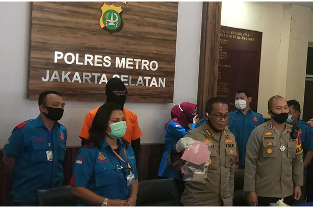 Alasan Aktor Dwi Sasono...
