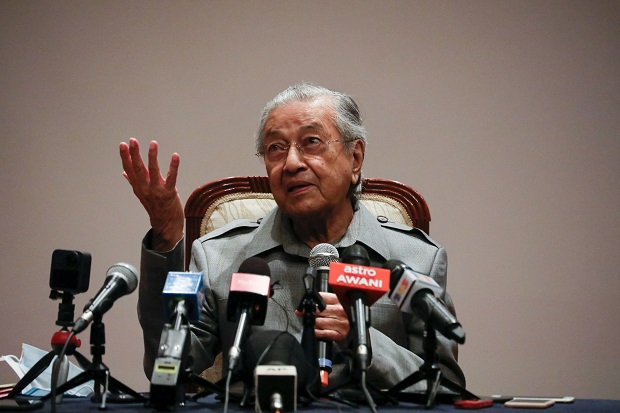 Mahathir: Pemimpin Partai...