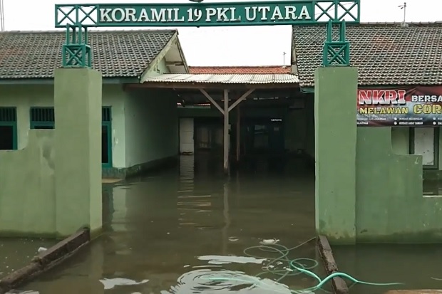 Banjir Rob Merendam...