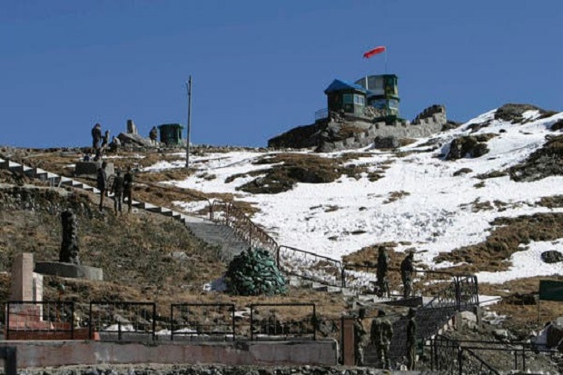 Militer China dan India...