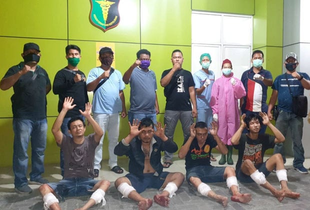 Empat Kawanan Maling...