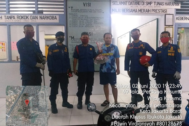 Lama Tak Dihuni, Ular...