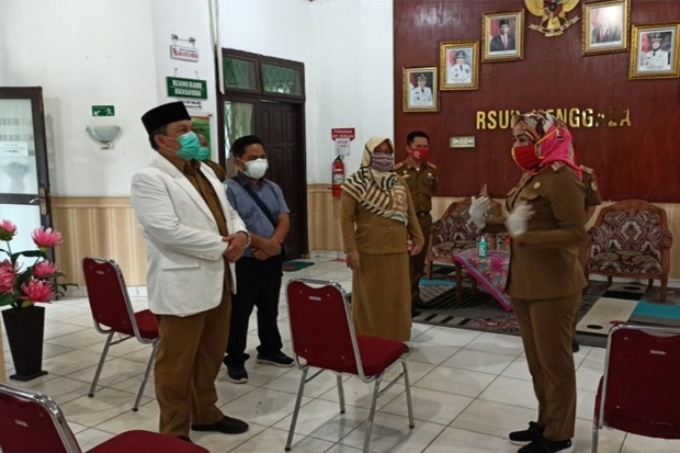 Kunjungi RSUD Menggala,...