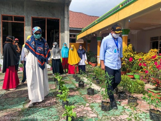 Rumahku Kebunku Program...