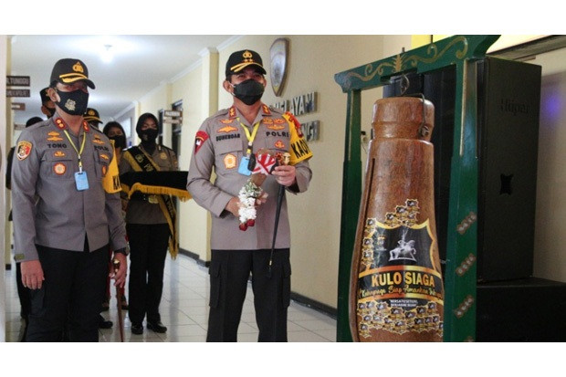 Kawal Bansos, Polres...