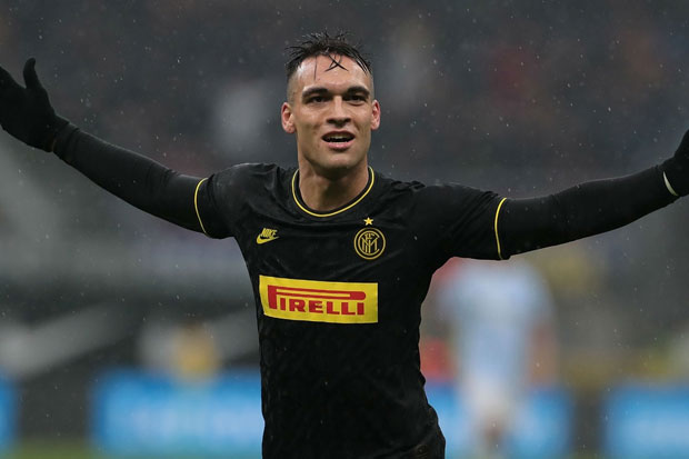Martinez Diharap Tidak...