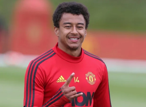 Jesse Lingard Rela Tinggalkan...