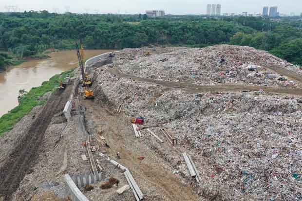 Sheet Pile TPA Cipeucang...