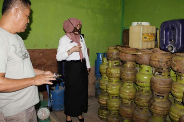 Pengawasan Penjualan...
