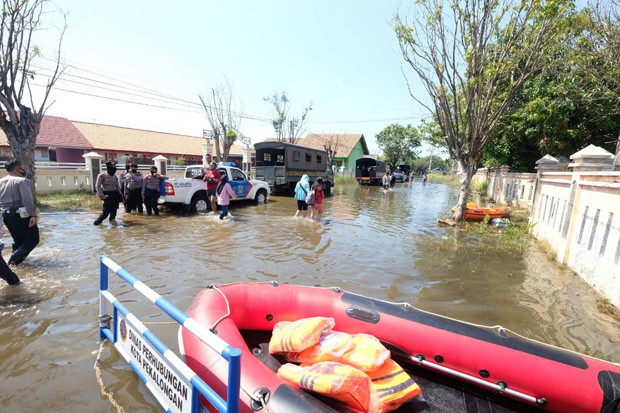 Pekalongan Banjir Rob,...