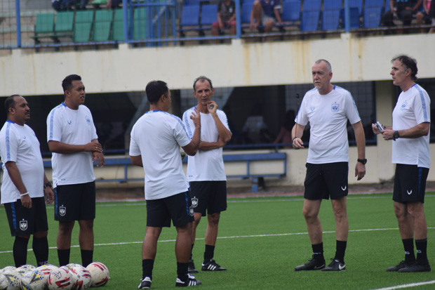 Liga 1 2020 Dilanjutkan,...