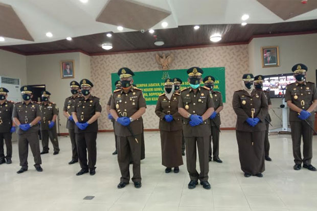7 Kepala Kejaksaan Negeri...