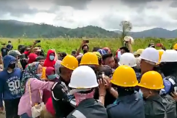 Ratusan Nelayan Tambak...