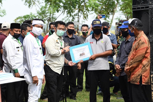 Sambangi Karawang, SYL...