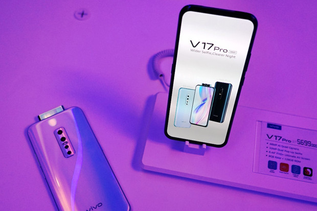 Lebih dari 13.500 Smartphone...
