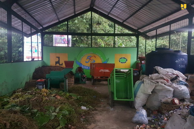 Padat Karya TPS-3R di...