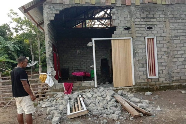 Pasca Gempa Bermagnitudo...