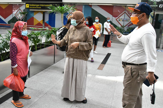 Tiba di Bandara Kualanamu...