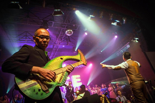Iwan Hasan, Musisi Lintas...