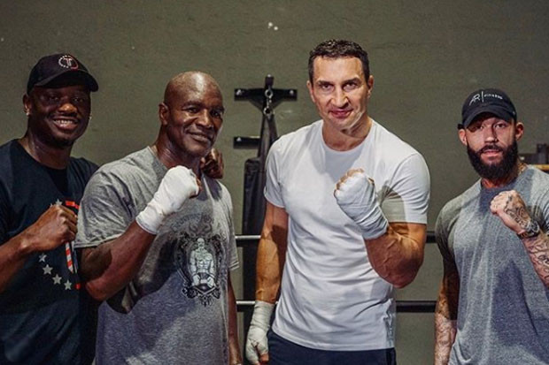 Tak Cukup Klitschko,...