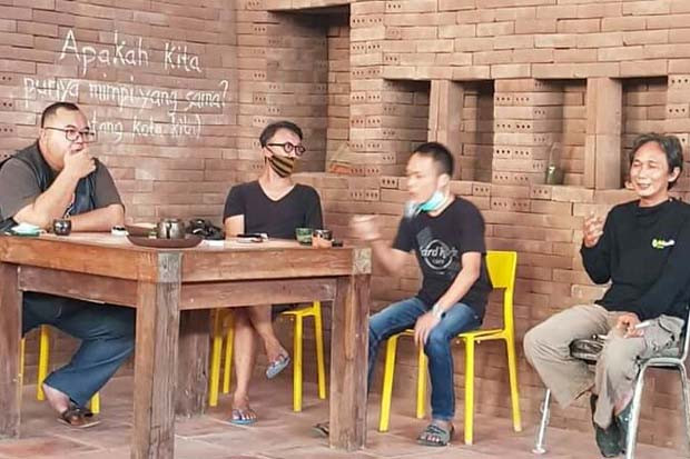 Hadapi Pandemi, Relawan...