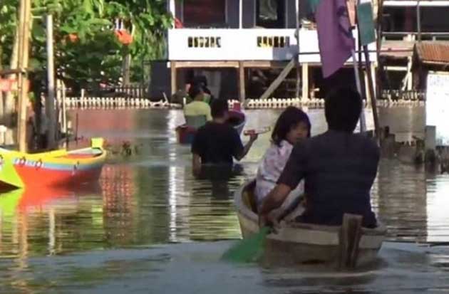 Banjir Landa 11 Kecamatan,...