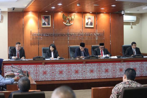 Ketua DKPP Minta Daerah...