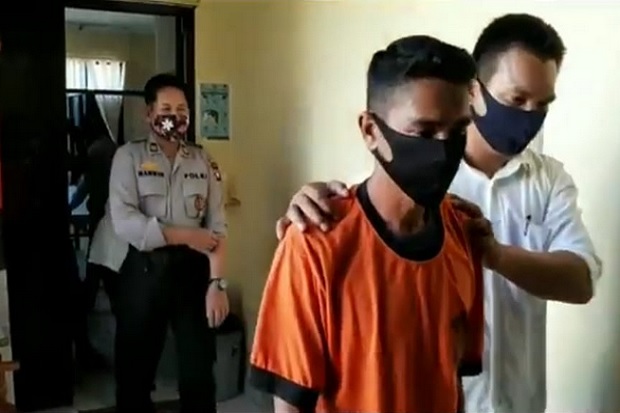 Pura-pura Jadi RT, Pria...