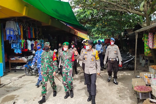 Kapolres-Dandim Sosialisasikan...