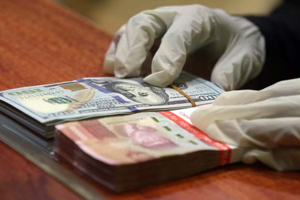 Rupiah Pulang Lemas...
