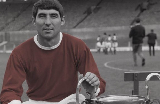Mengenal Tony Dunne,...