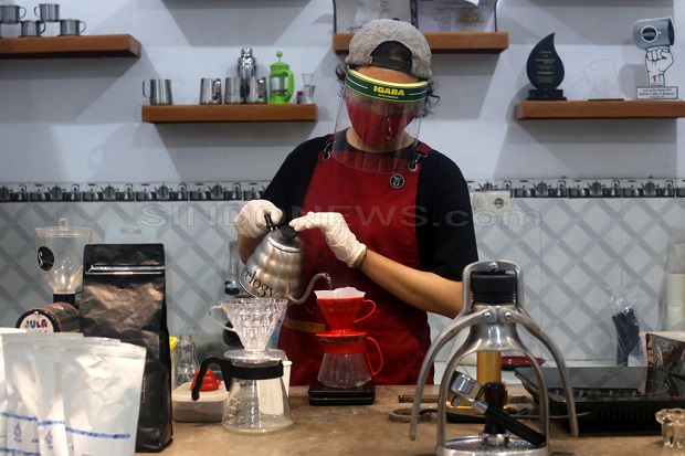 Saat Para Barista Membasuh...