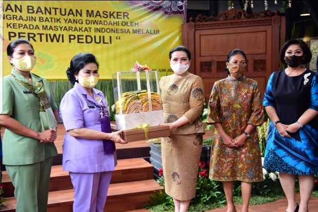 Yayasan Batik Indonesia...
