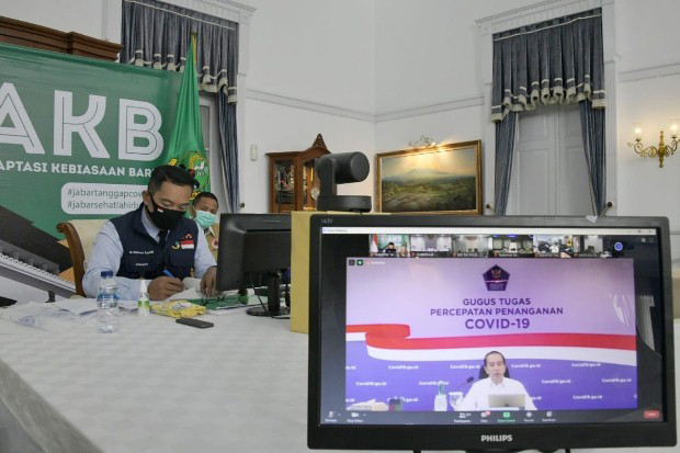 Gubernur Jabar Ridwan...