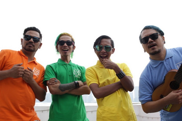 Ganti Nama, Blok-S Band...