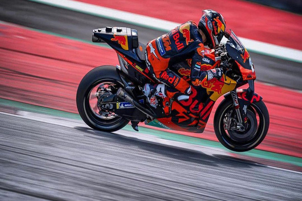 Berkat Pedrosa, Tim...
