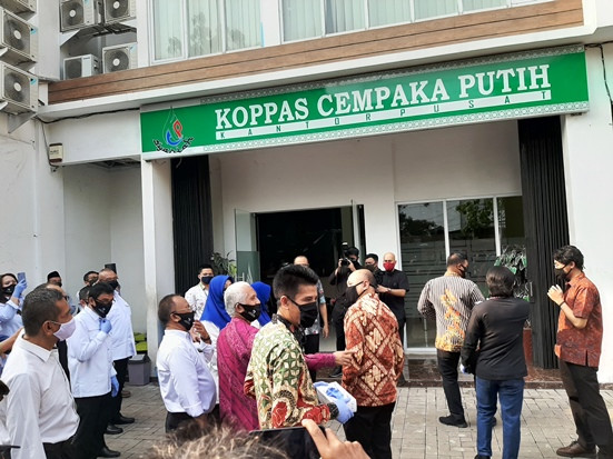 Pantau Restrukturisasi...