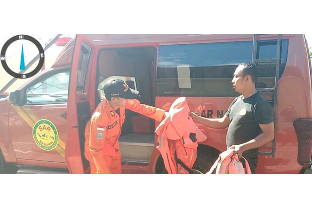 Terpeleset, Warga Brebes...