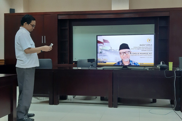 Ribuan Data Penerima...