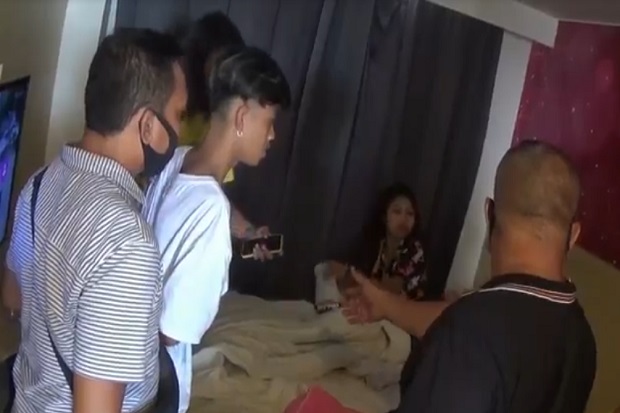 Saat Kencan dengan Sejumlah...