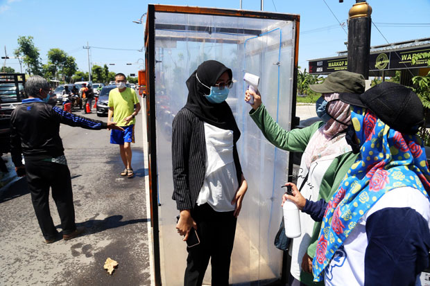 Gelar Pilkada di Tengah...