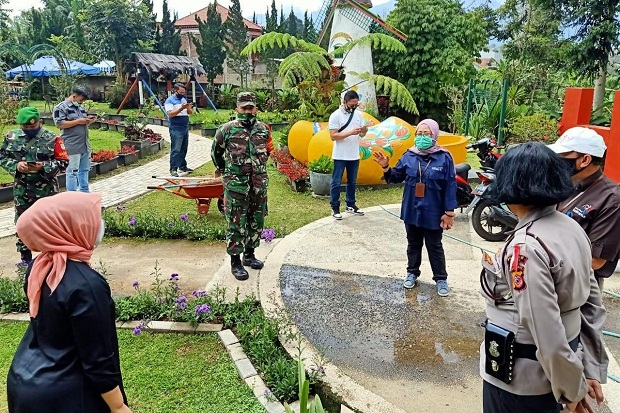 Pengusaha Wisata Harus...