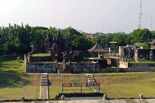 Objek Wisata Kembali...