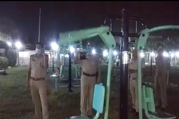 Polisi India Selidiki...