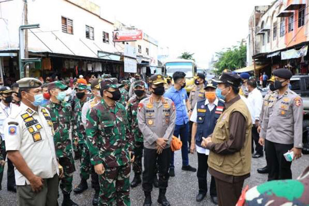 Wali Kota Pekanbaru...