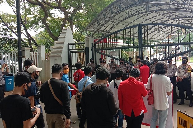 GMNI Demo Kebijakan...